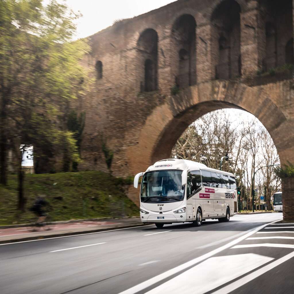 Bus Aeroporto di Fiumicino – Roma <font size="2">(Termini e/o Vaticano)</font>